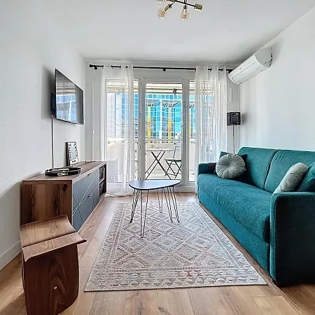 Sunny On A High Floor With Terrace Appartement Nice