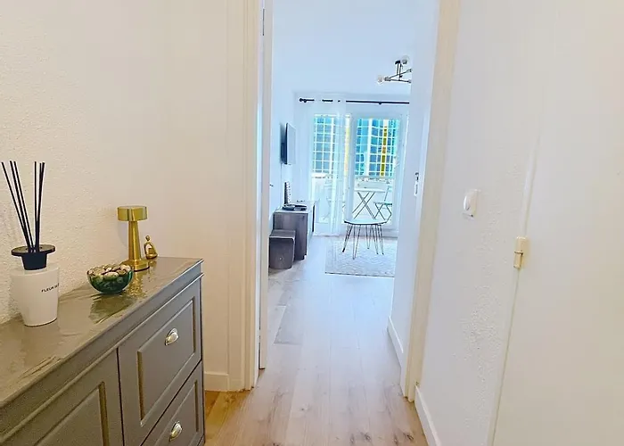 Sunny On A High Floor With Terrace Διαμέρισμα Νίκαια